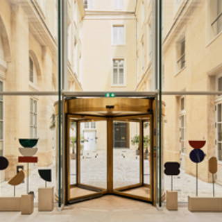 Bureau privé 70 m² 19 postes Coworking Rue Royale Paris 75008 - photo 1